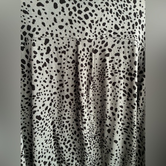 Millibon Black and Gray Animal Print Button-Down Shirt S - Picture 8 of 12